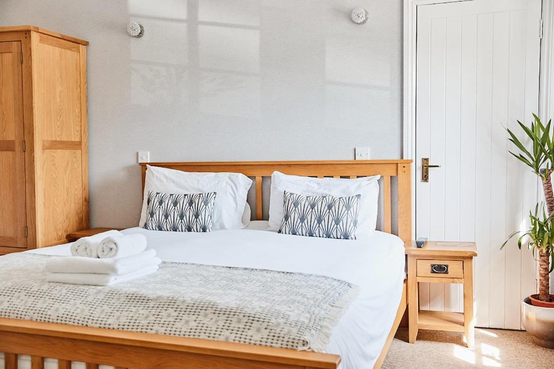 The Bucks Head Bed & Breakfast Carhampton Екстериор снимка
