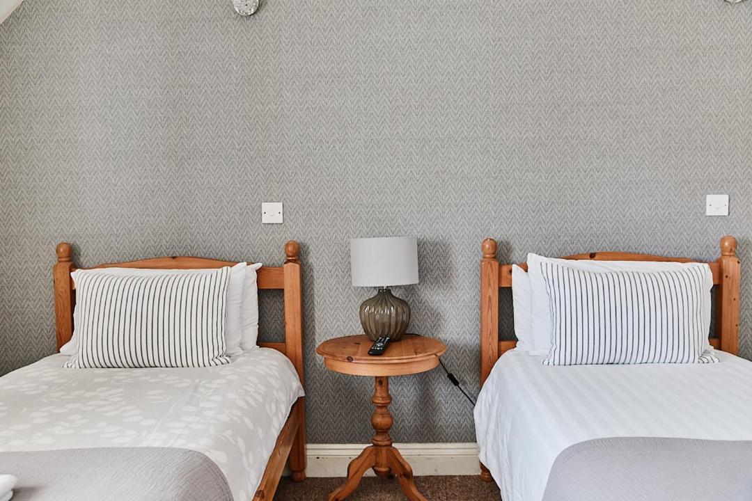 The Bucks Head Bed & Breakfast Carhampton Екстериор снимка